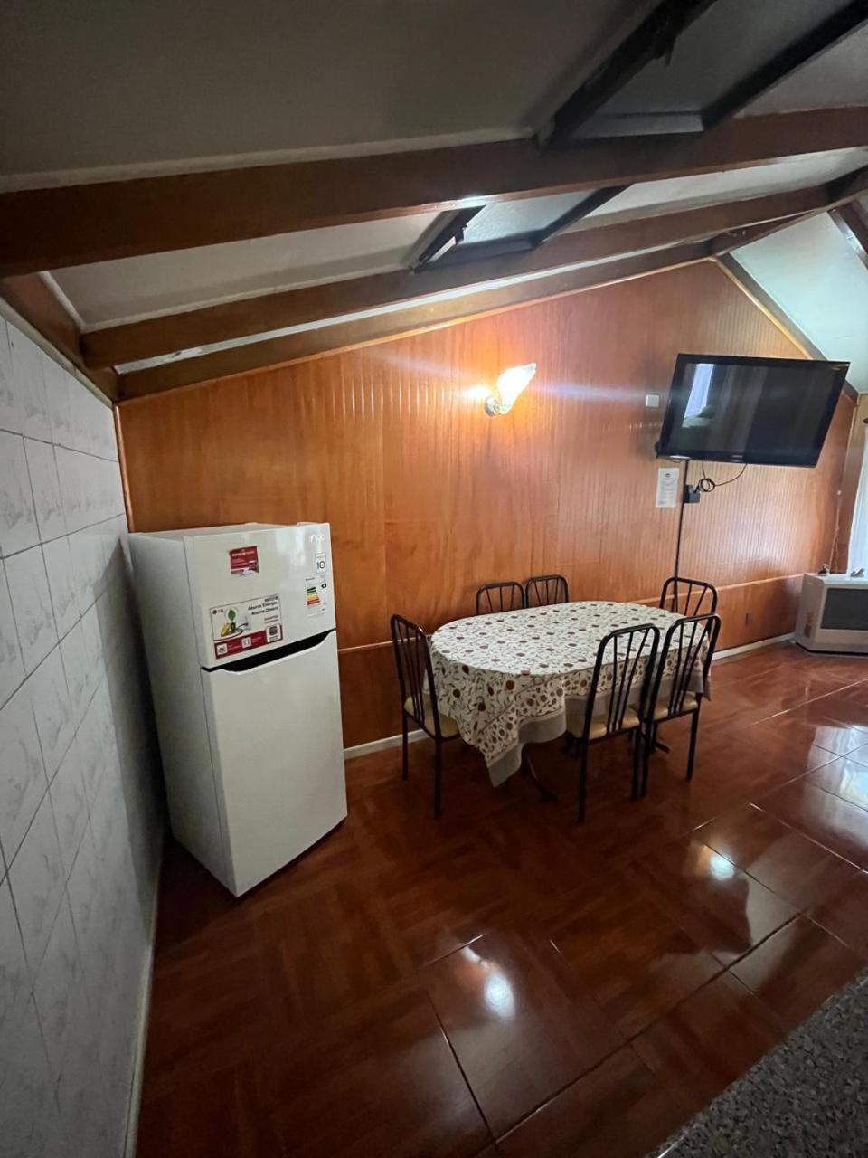 Cabanas Espanol Coyhaique Zewnętrze zdjęcie