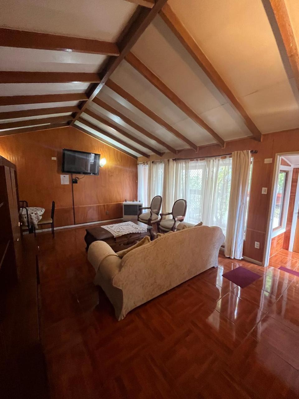Cabanas Espanol Coyhaique Zewnętrze zdjęcie